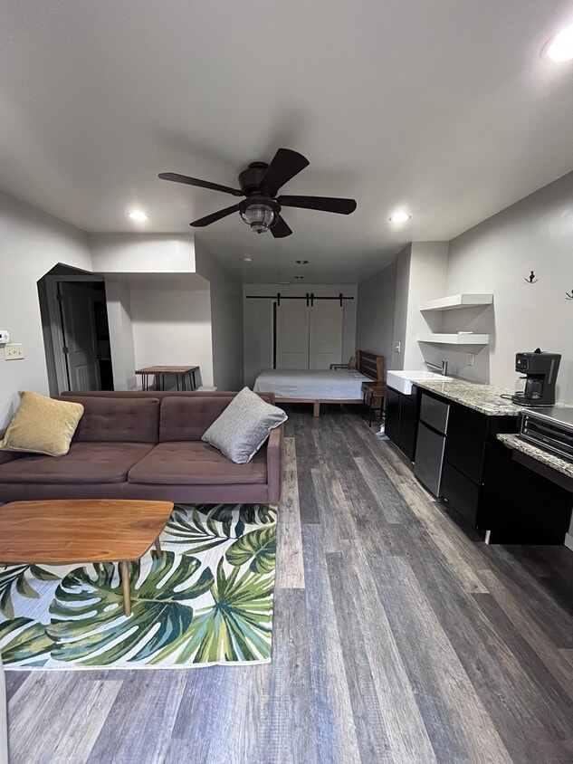 Foto principal - 50 Junction Dr
