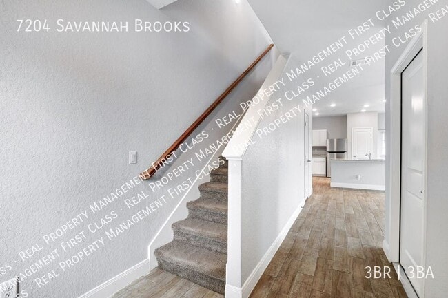Foto del edificio - 7204 Savannah Brooks