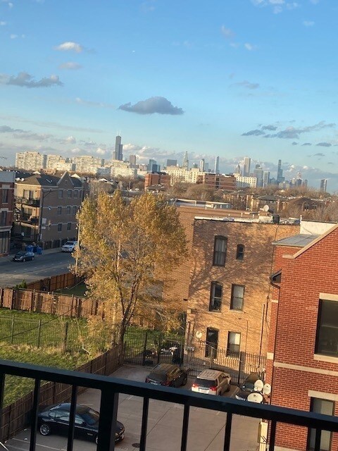 Foto principal - 809 E 40th St