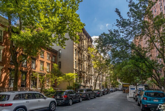 Foto del edificio - 433 W 24th St