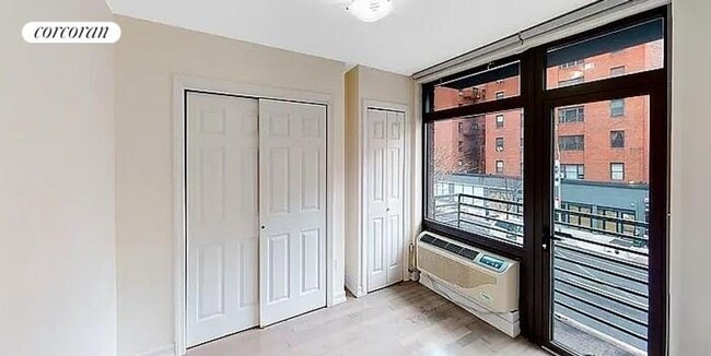 Building Photo - 821 Ninth Avenue 4A