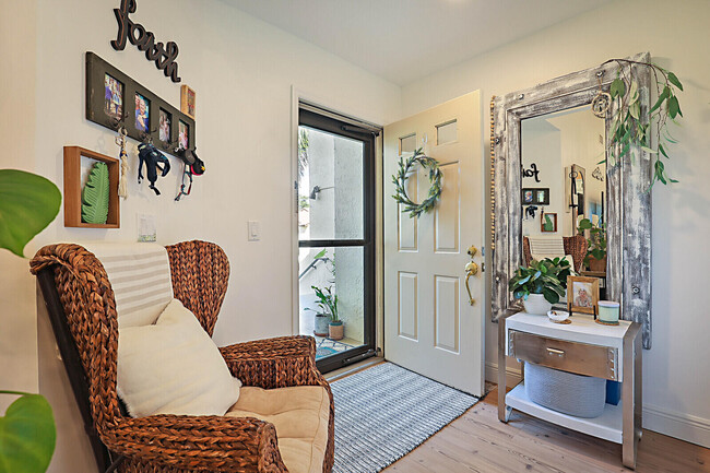 Building Photo - 6051 Parkwalk Dr