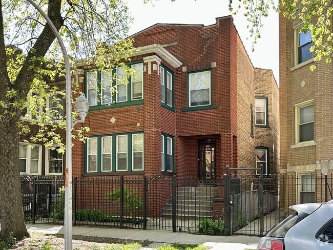 Building Photo - 4948 N Albany Ave