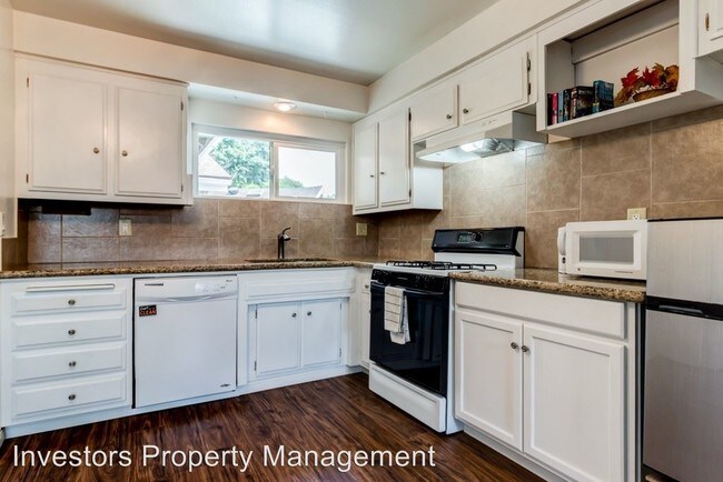 Foto del edificio - 3 br, 2 bath House - 16021 Marlinton Dr.