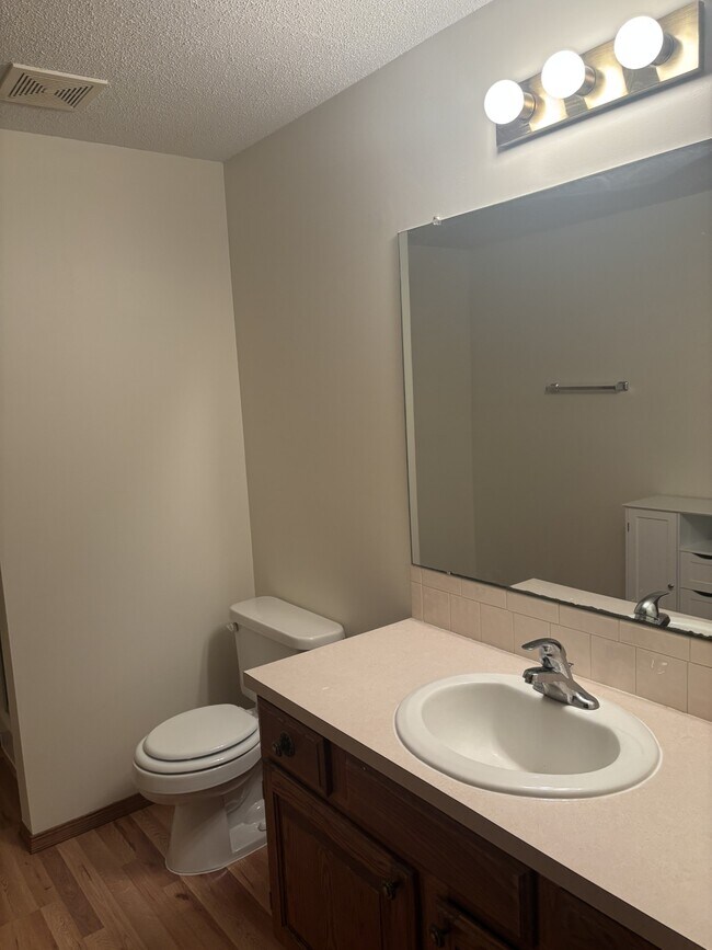 Foto del edificio - 10317 W Delano Ave