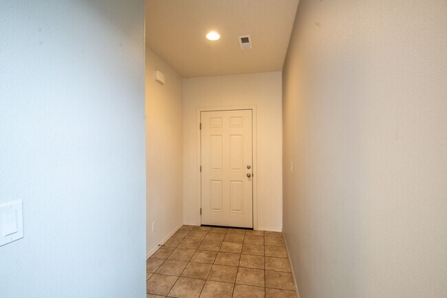 Building Photo - Heathwood - VPM484650H-6