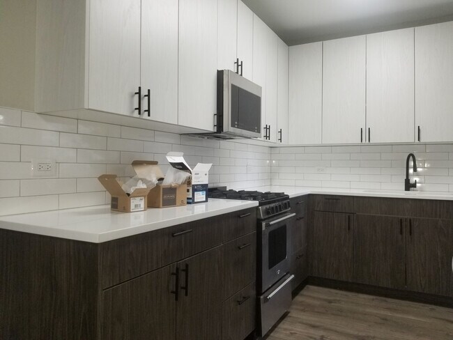 Foto del edificio - 4328 N Hermitage Ave