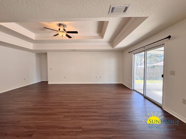 Building Photo - Spacious 4-Bedroom Home in a Prime Fort Wa...