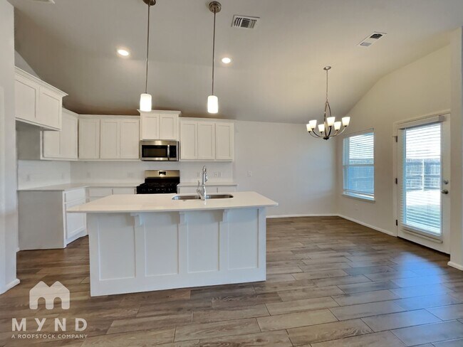 Building Photo - 10625 NW 20th St