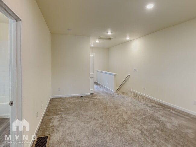 Foto del edificio - 887 E 98th Ave