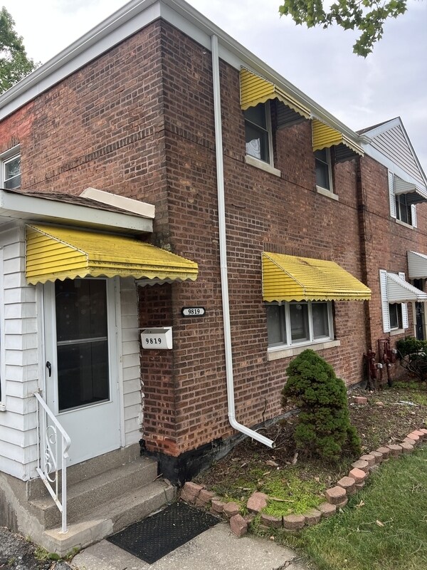Foto del edificio - 9819 S Clyde Ave