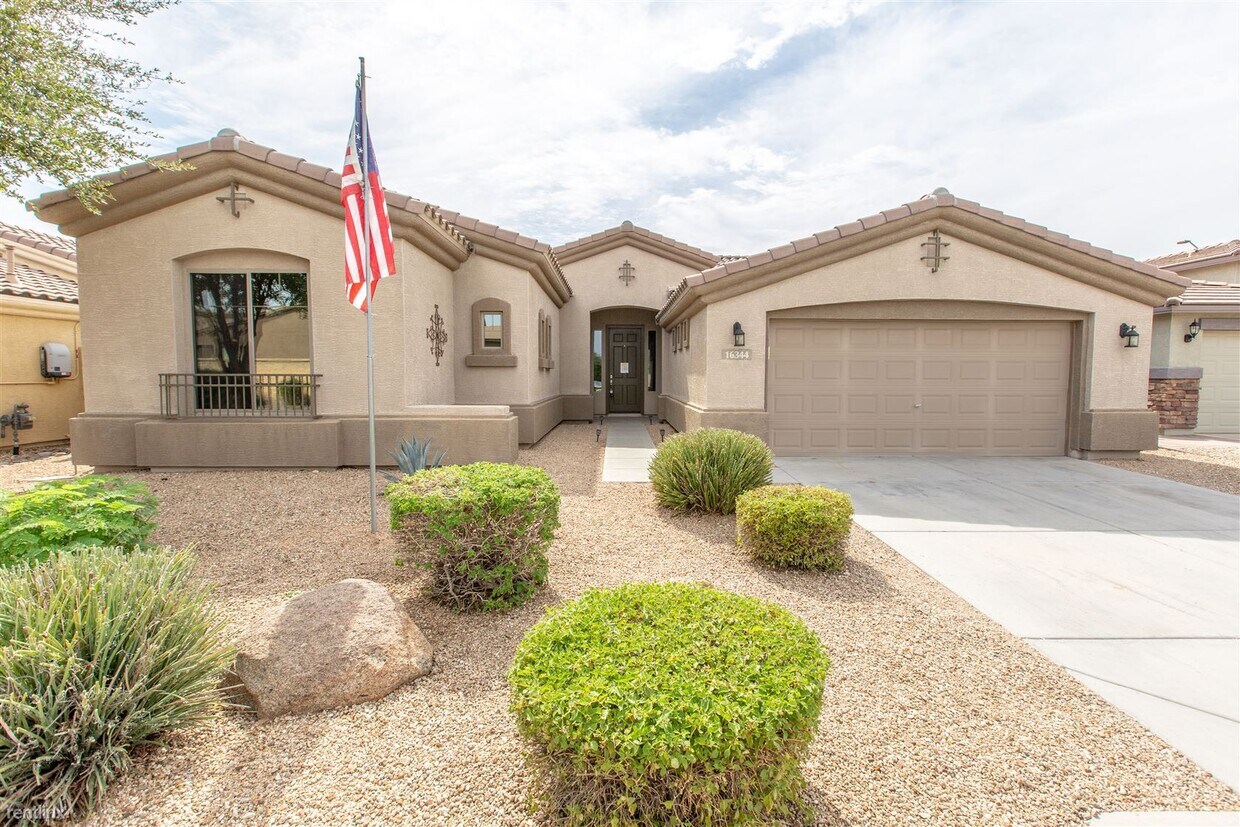 4 br, 2 bath House 16344 North 182nd Lane House Rental in Surprise