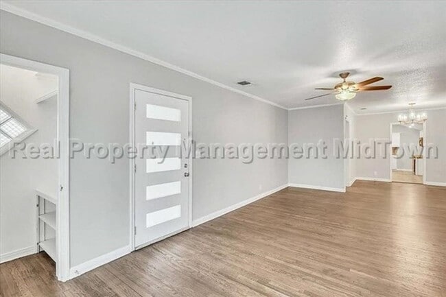 Photo - 6400 Greenway Rd House