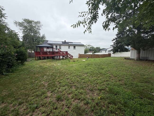 Building Photo - 536 Skylark Dr