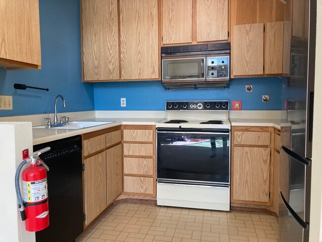 Kitchen2 - 4050 Porte La Paz