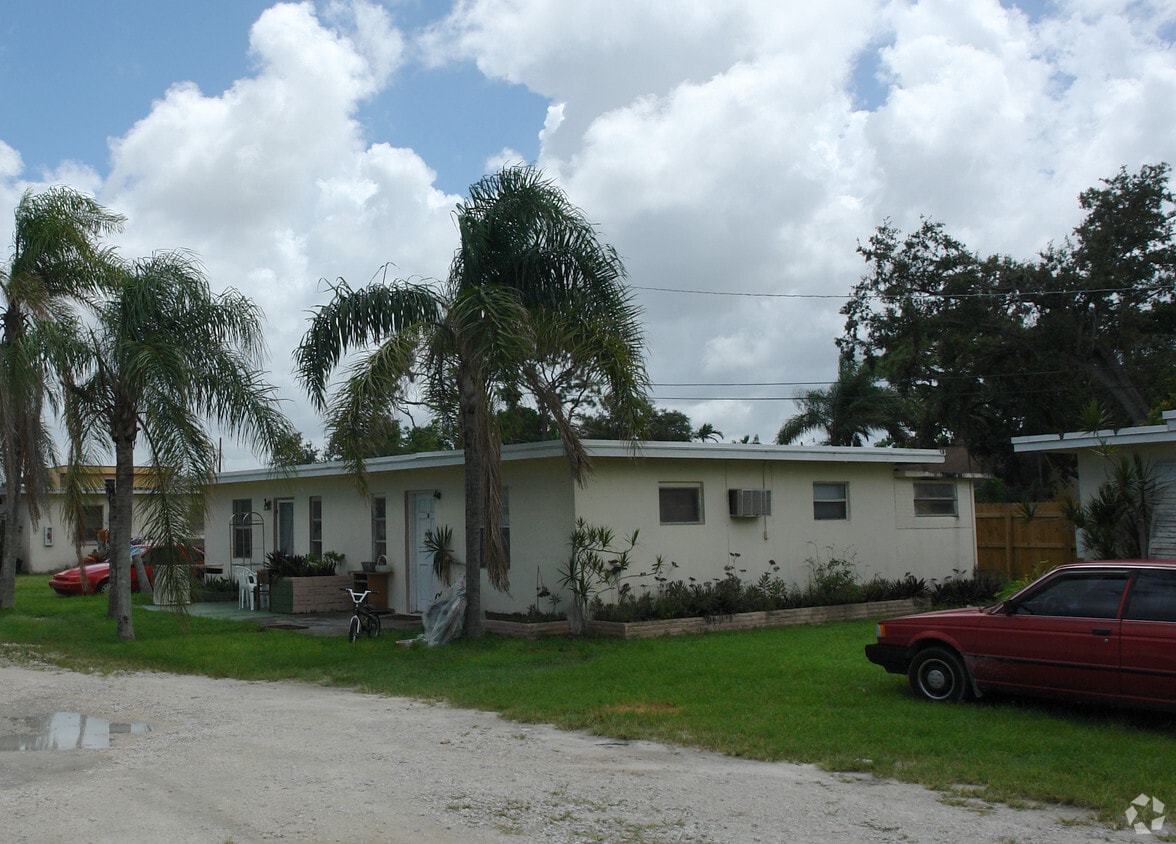 5640 Taft St, Hollywood, FL 33021 Apartments in Hollywood, FL