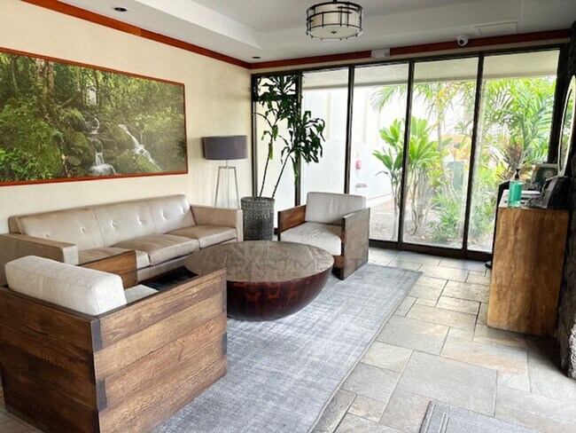 Foto del edificio - *VIEW FULL AD FOR DETAILS* Secured Bldg. &...