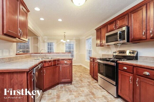Foto del edificio - 593 Winding Bluff Way