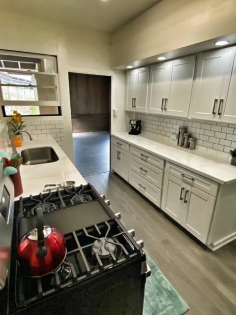 Building Photo - 2886 Komaia Pl