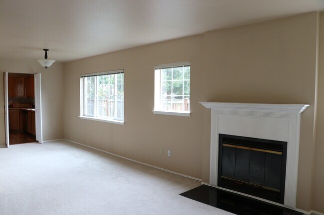 Foto del edificio - 3 Bed 2.5 Bath House In Leschi