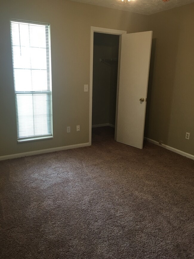 Building Photo - Convenient & Cozy 2Bed/2Ba Home in a Quiet Neighborhood! *SPECIAL: 1/2 OFF 1st Month's Rent!* + *...