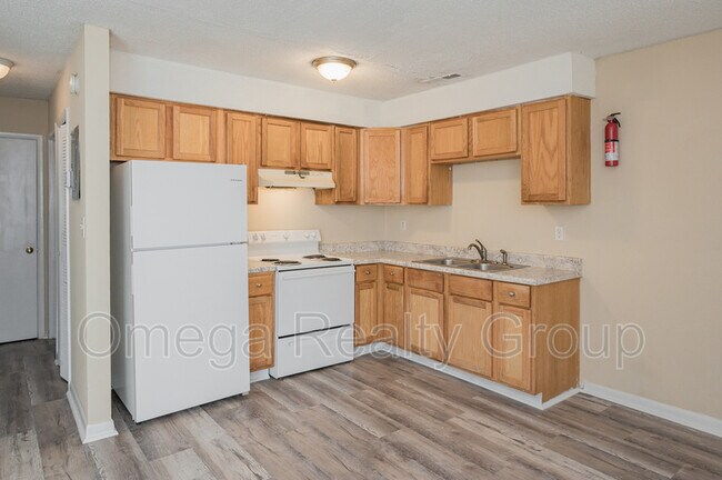Foto del edificio - 3330 Meridian St N