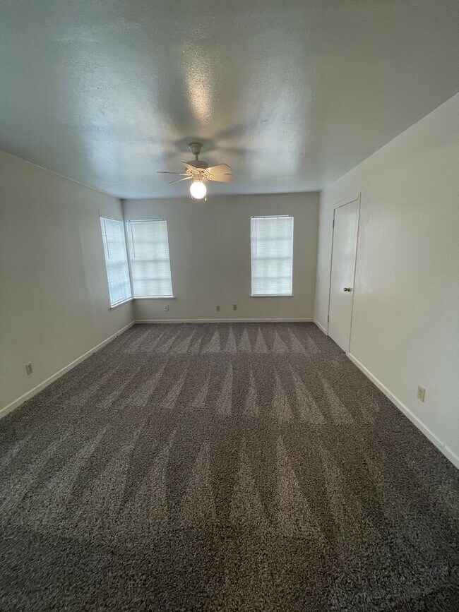 Foto del edificio - WBM 2121 33rd Street