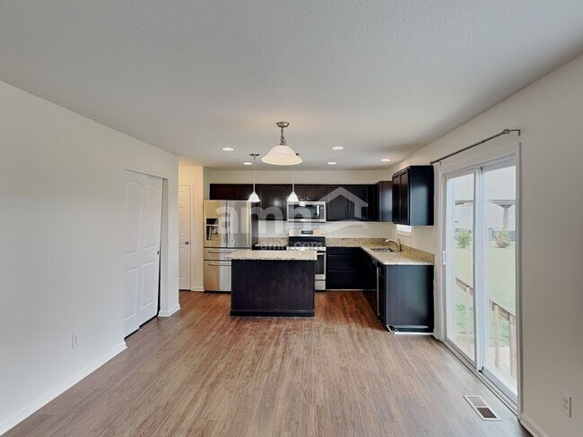 Foto del edificio - 122 Faulkner Dr