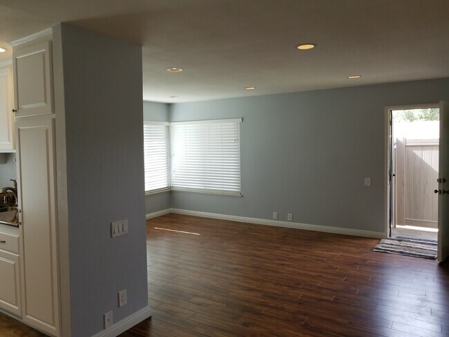 Building Photo - 1707 Tiburon Ct