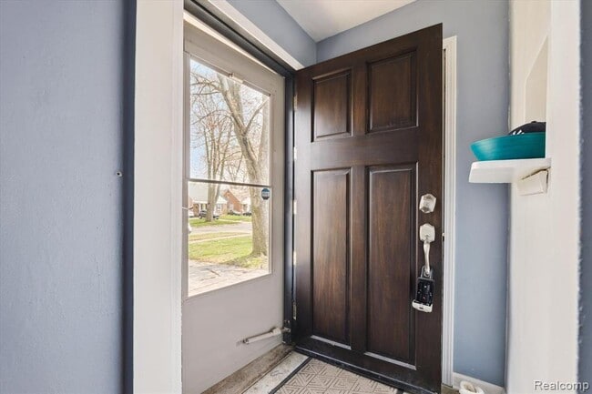 Building Photo - 452 Sunningdale Dr