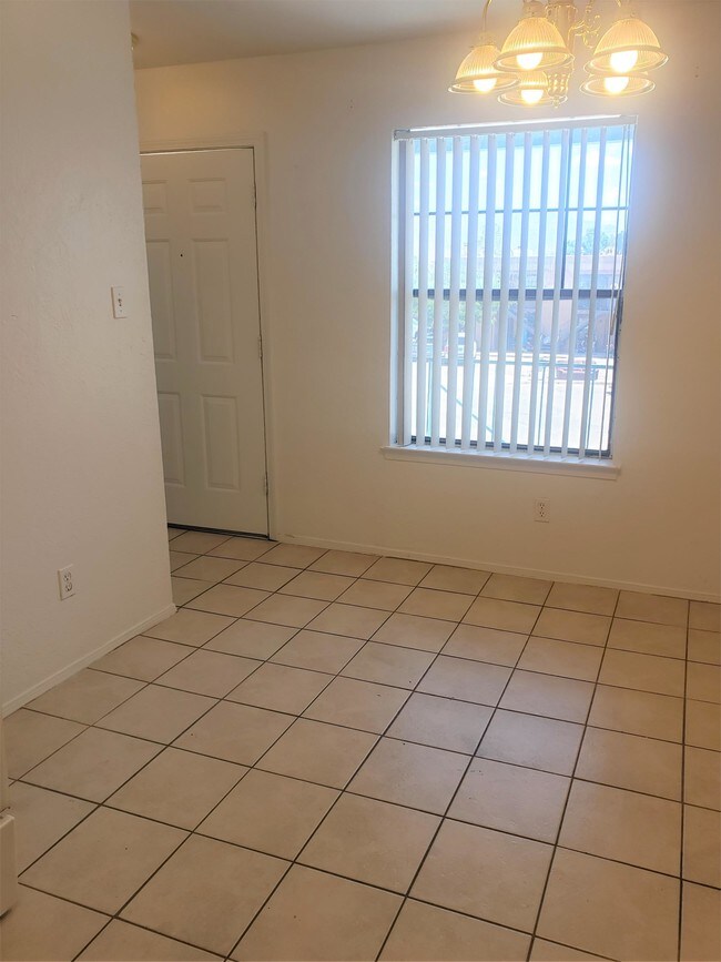 Building Photo - 1061 Meadowlark Ct SE