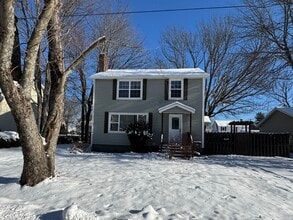 Building Photo - 616 Yale Ave