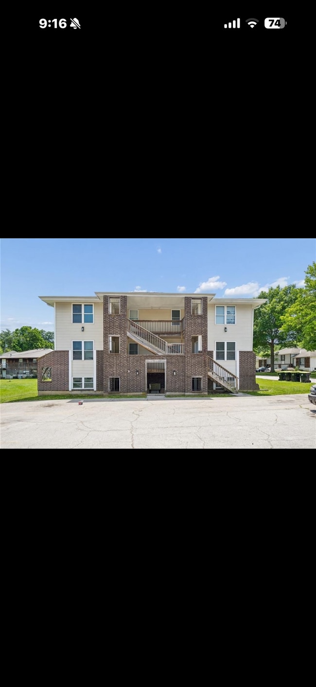 Building Photo - 9201 E 54th St