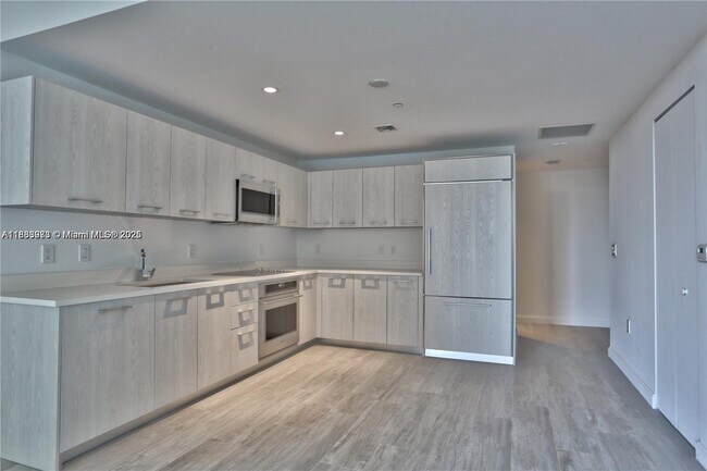 Foto del edificio - 55 SW 9th St