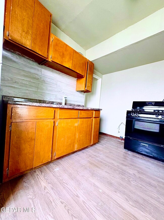 Building Photo - 7603 Hermosillo Dr