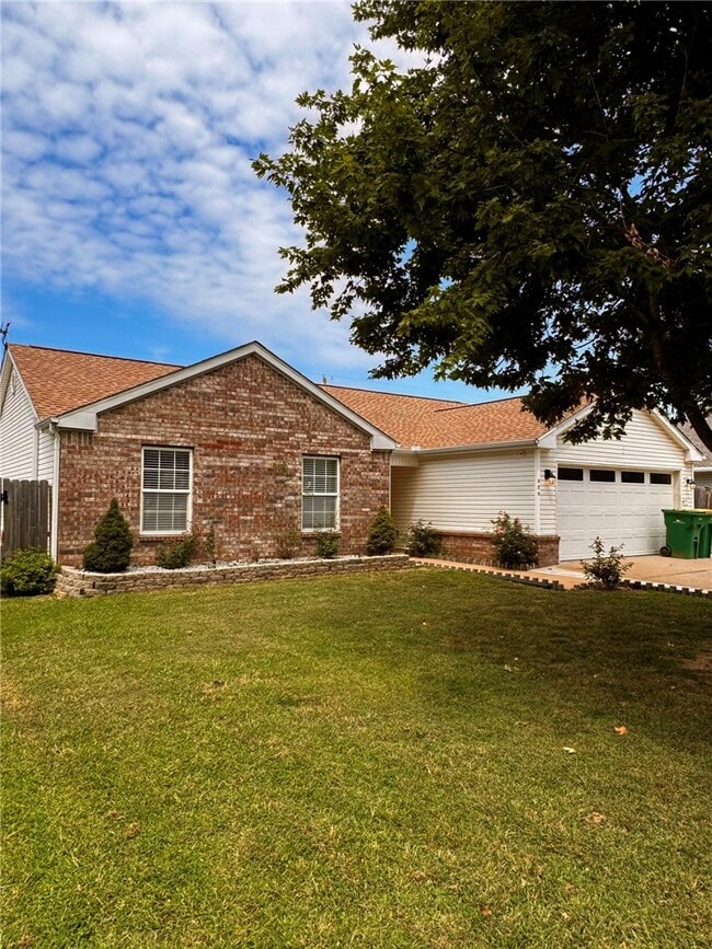 Building Photo - 659 Frances Dr