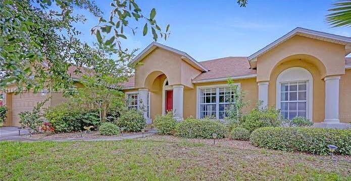 Foto principal - 176 Blue Heron Ct