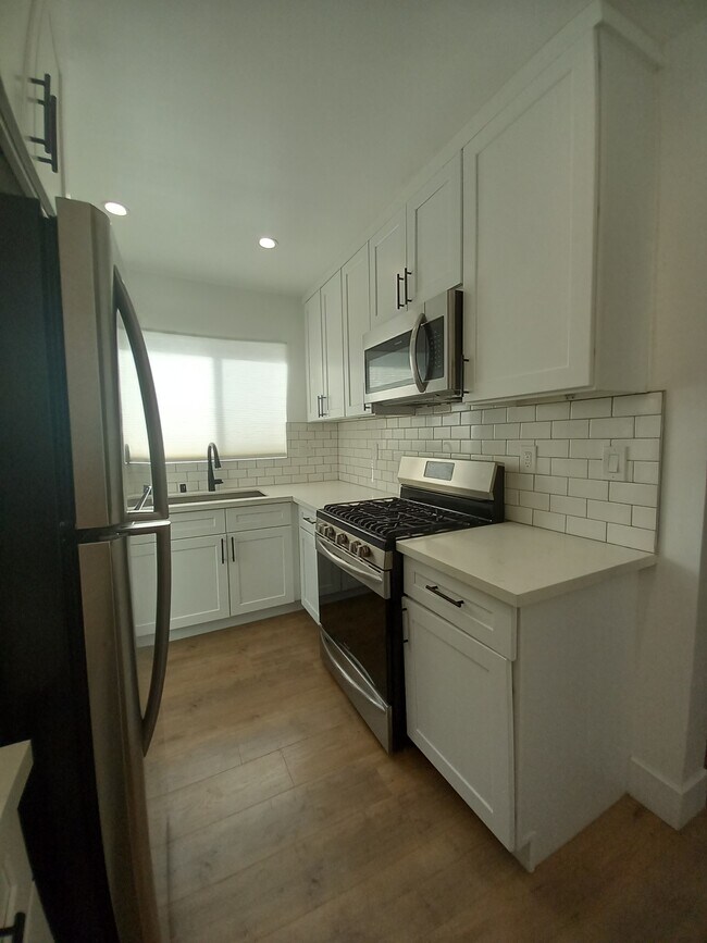Foto del edificio - 1262 N Citrus Ave