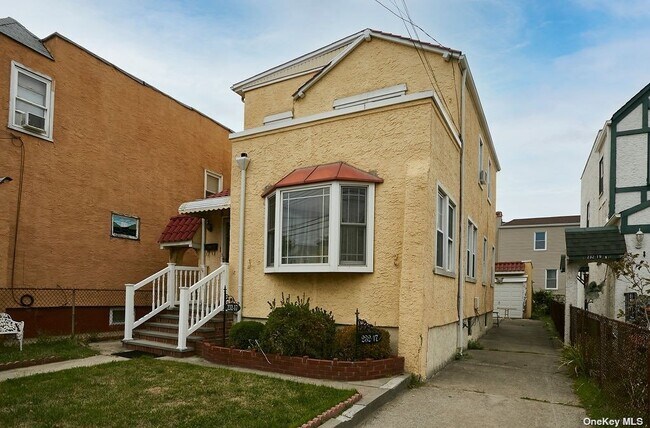 Building Photo - 232-17 Mentone Ave