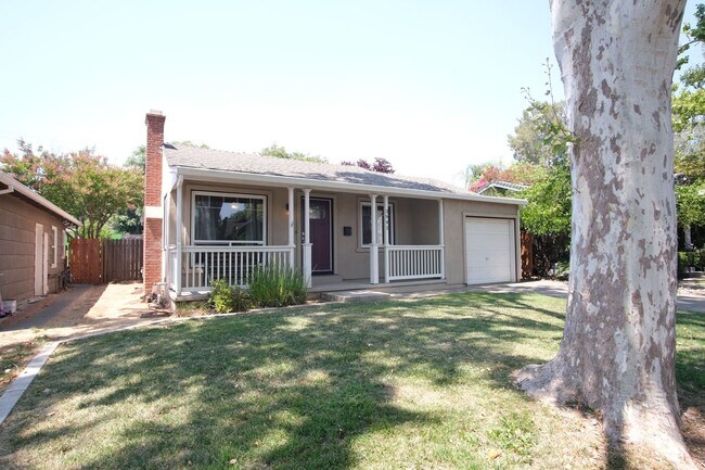 Foto del edificio - Charming 3-bedroom, 1-bathroom in Sacramento.
