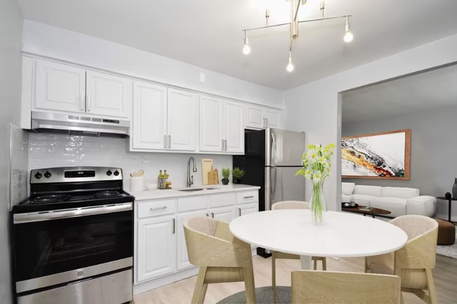 Foto del edificio - 7200 Marion Ave