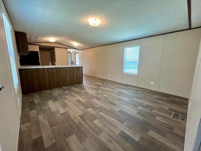 Building Photo - 8416 CR 302
