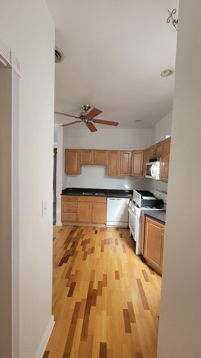 Foto del edificio - 3317 S Union Ave