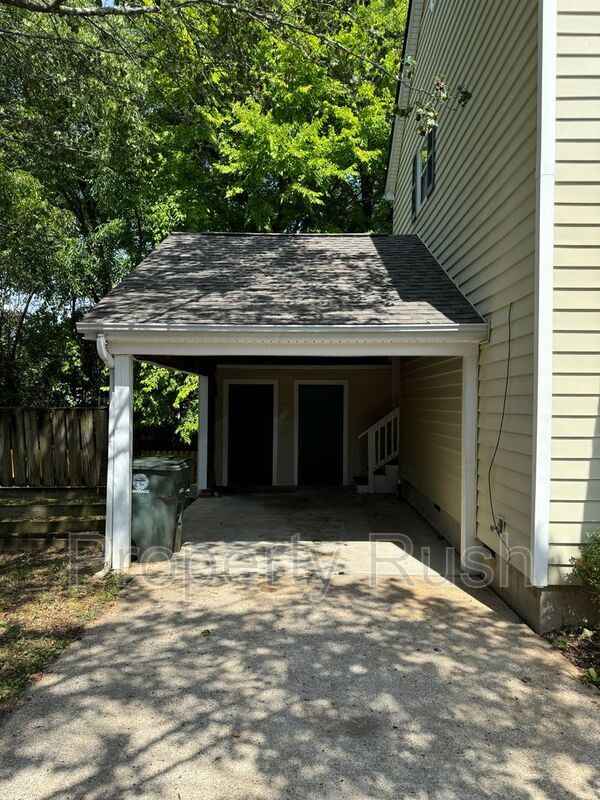 Foto del edificio - 1620 Hickory Pl.
