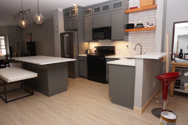 Renovated Kitchen - 111 N Hamilton St