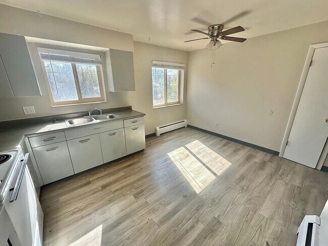 Foto del edificio - Royal Oaks