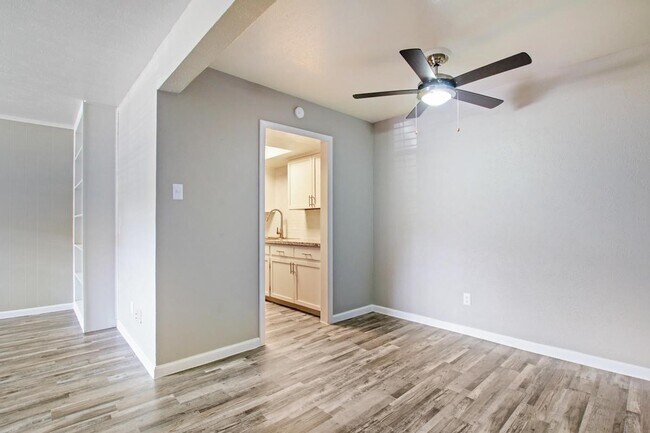Foto del edificio - 1212 Hampshire Ln
