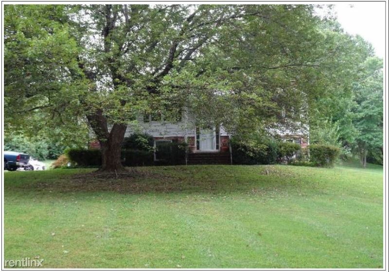 Primary Photo - 3 br, 2.5 bath House - 5126 Darvel Cir