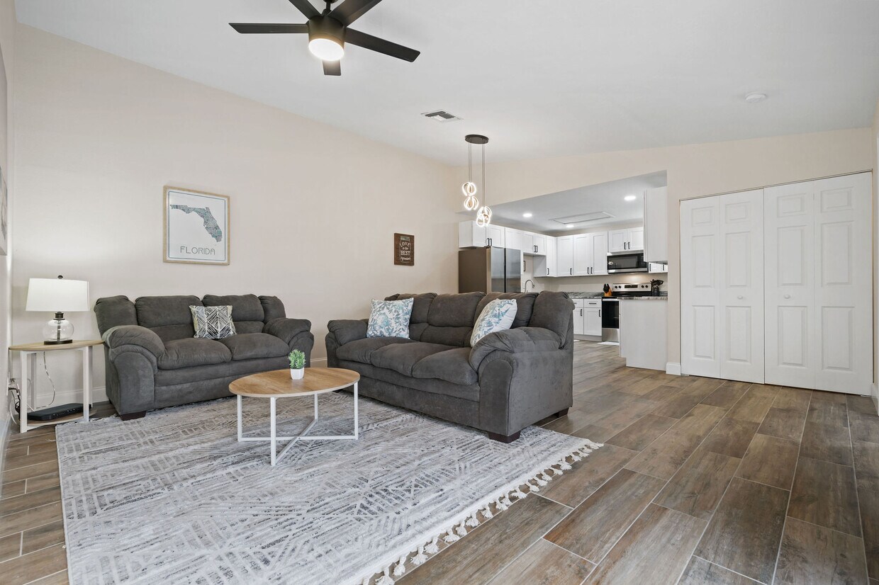 6314 Royal Woods Dr, Fort Myers, FL 33908 Townhome Rentals in Fort