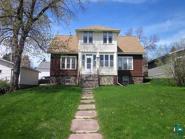 Building Photo - 1221 E 5th St